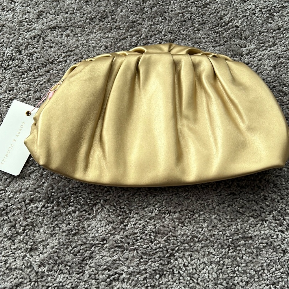 Poppy and Peony Gold Holiday Bag